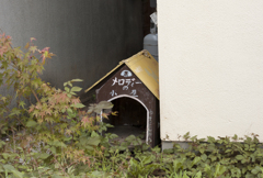 小屋だけが残る（長坂街散歩）