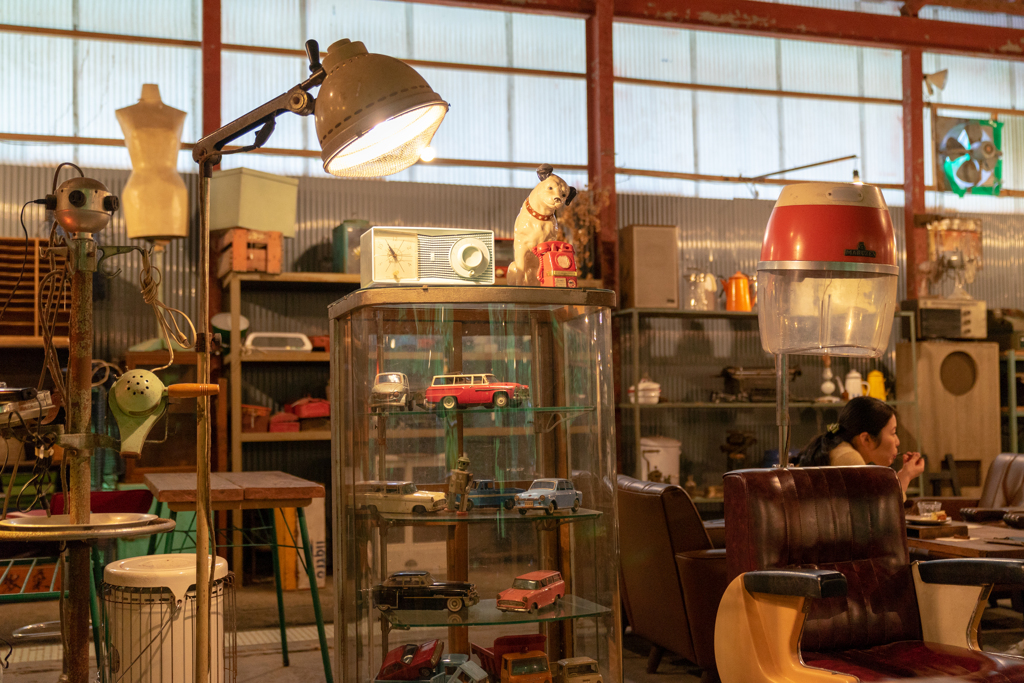 アンティークカフェ ロード