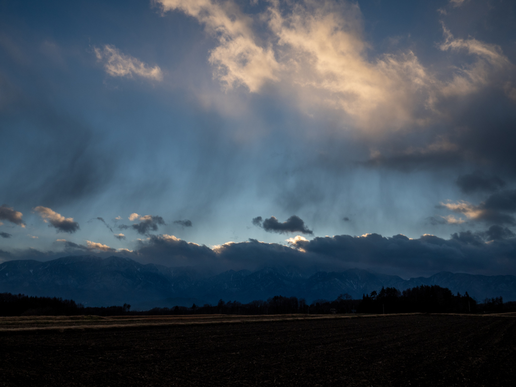 南アルプス上の不思議な雲
