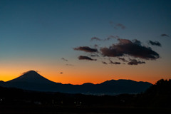 朝焼けの富士山