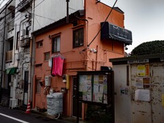 目立つ色