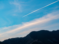クリスマスの飛行機雲