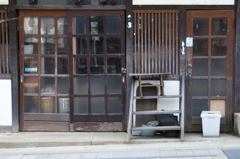 店先（11年前の小淵沢駅前）