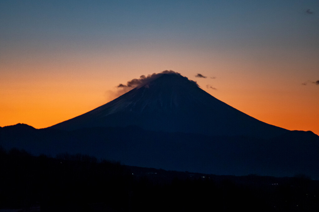 朝焼けの富士山