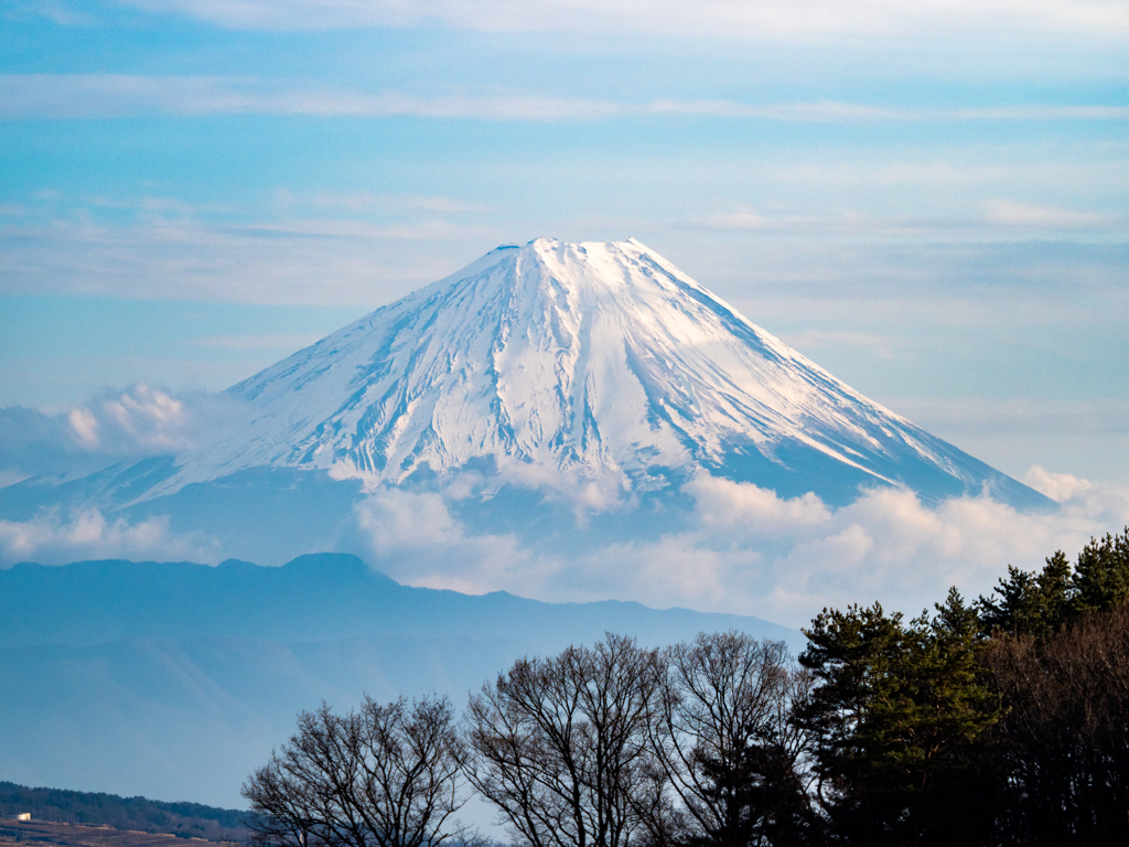 雪の富士山