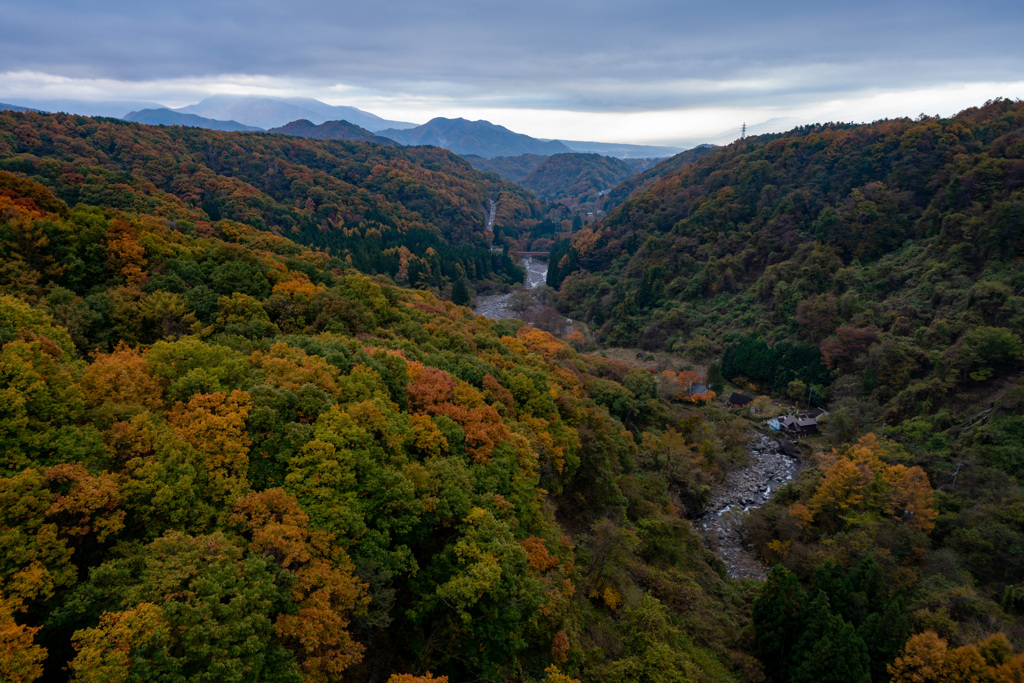 紅葉（川俣川渓谷）