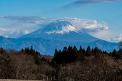 雲のかかる富士