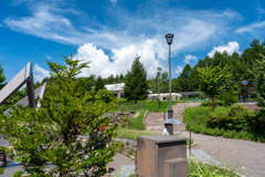 酷暑の夏　清里駅前