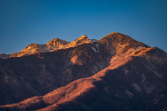 夕陽を受ける八ヶ岳