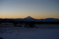 朝焼けの富士山