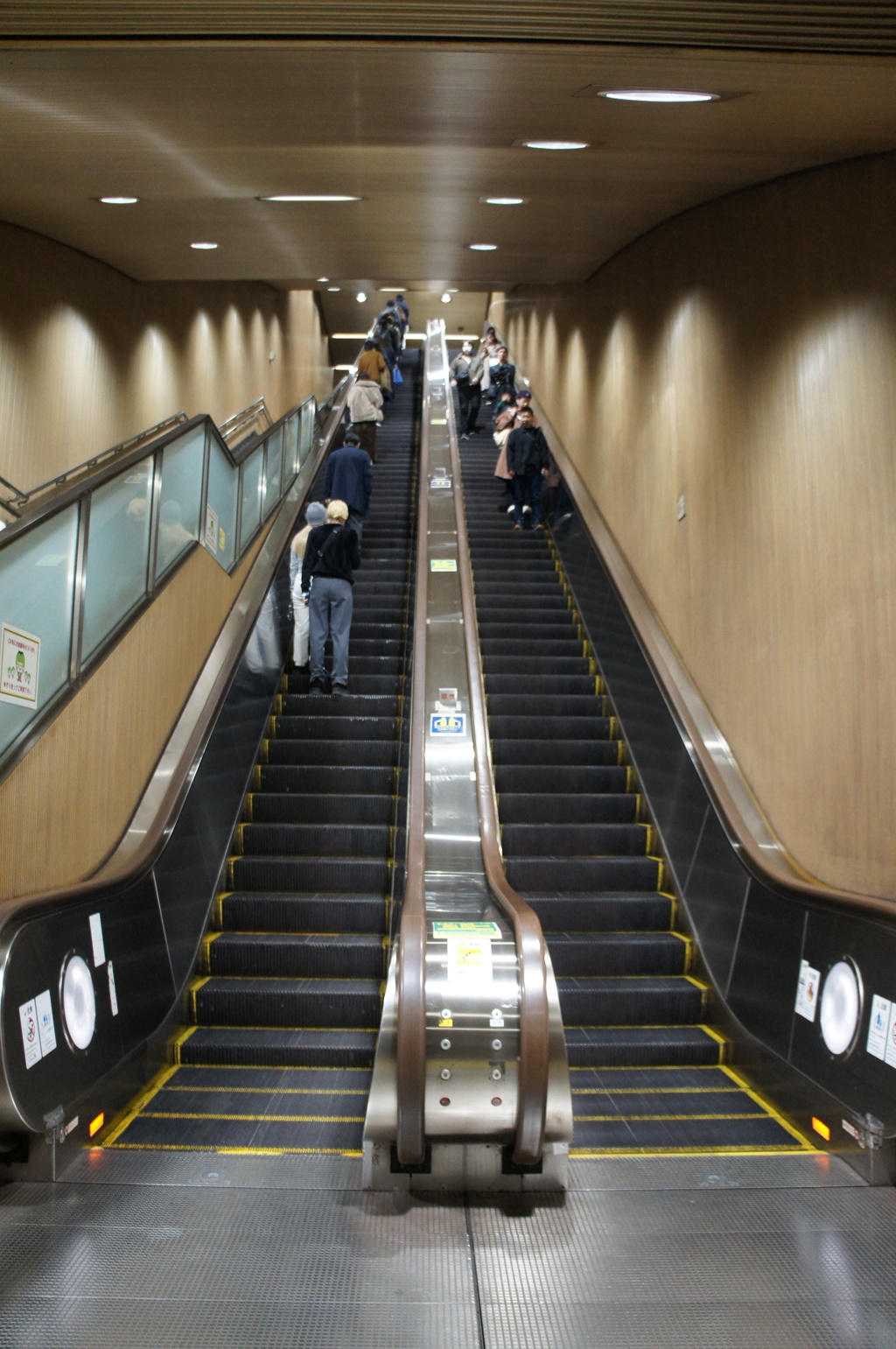 六本木駅