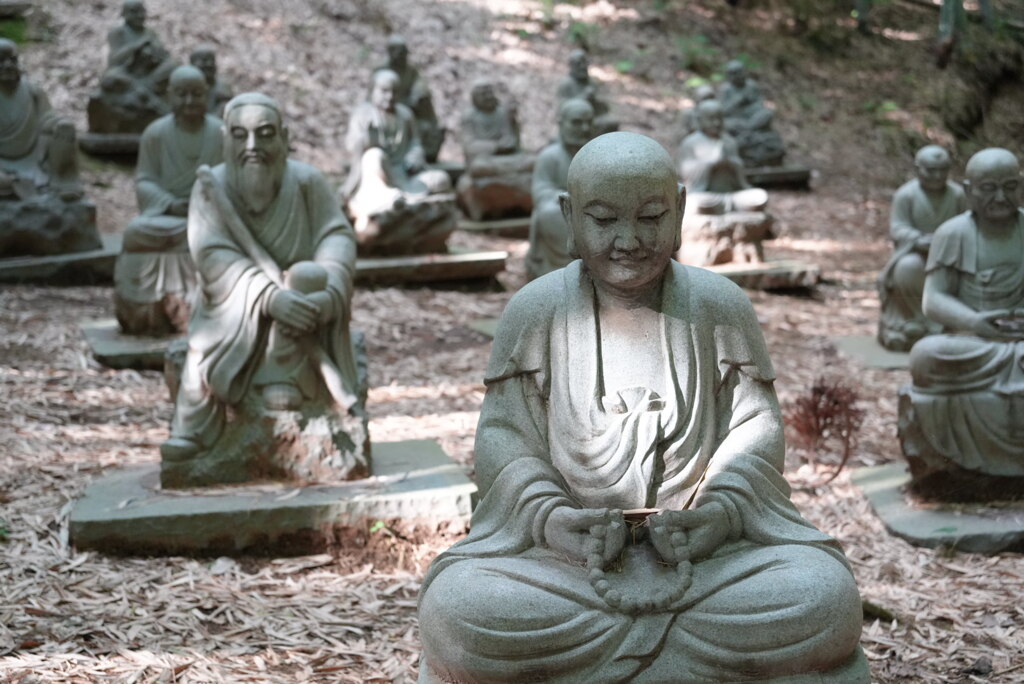 石像群