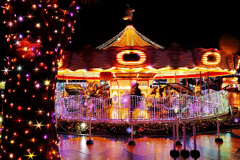 夜の遊園地 夜の遊園地