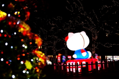 Hello Kittyと歩く夜