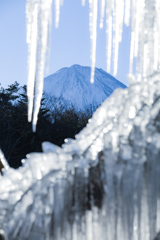 氷柱と富士