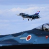 僚機を前に