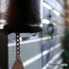 冬雨に打たれたベル