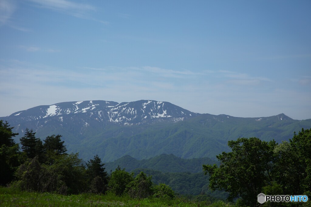 残雪の蔵王連峰