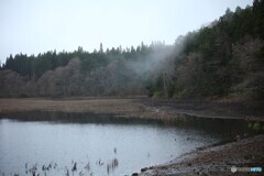 薄雲流れて
