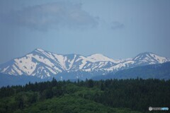 雪解け進む大朝日