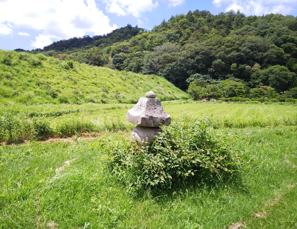 小原の五輪塔（姫路市飾東町）