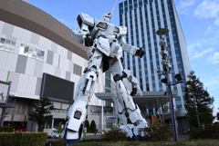 お台場のガンダム　変形前