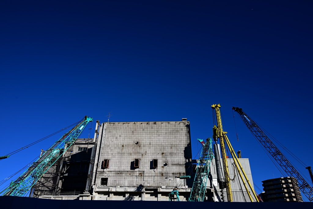 解体される清掃工場