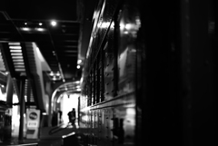 電車で