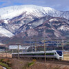 『名古屋を目指し･･･』～雪の伊吹山の麓を駆け抜ける特急しらさぎ