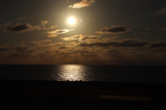 太陽と海
