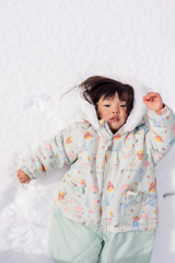 雪遊び