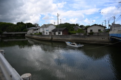 小さい町の小さな入り江