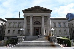 大阪府立中之島図書館