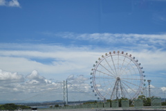 明石海峡大橋と大観覧車