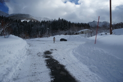 雪山で駐車場
