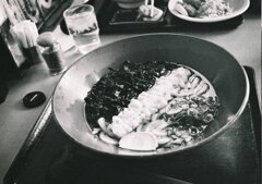 わかめうどんちくわトッピング