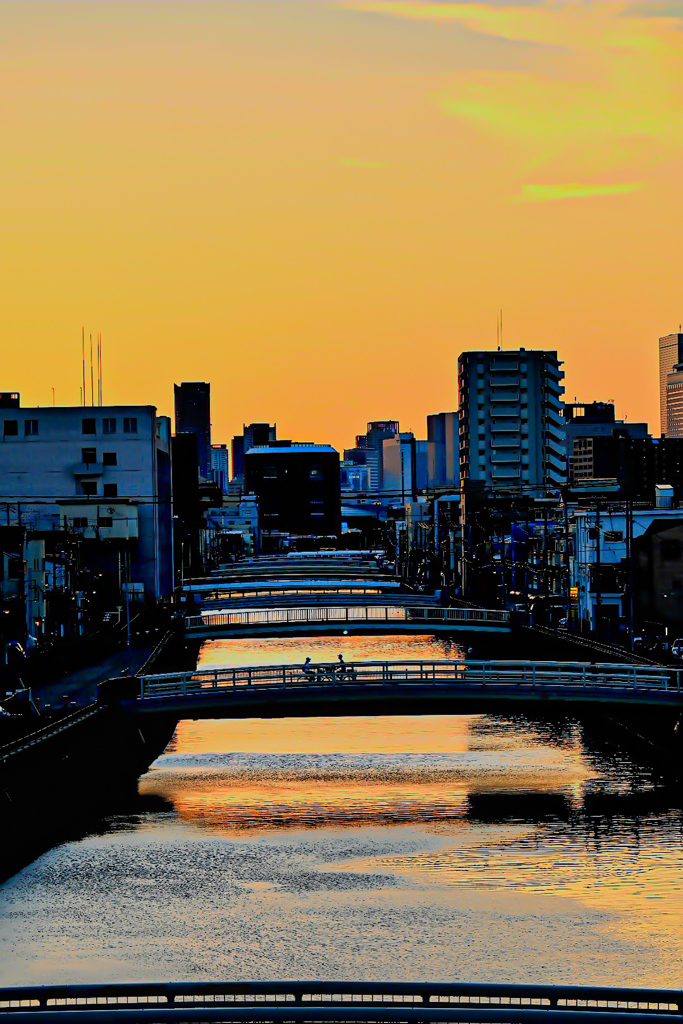 夕刻の立ち話