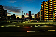夜明けの赤信号