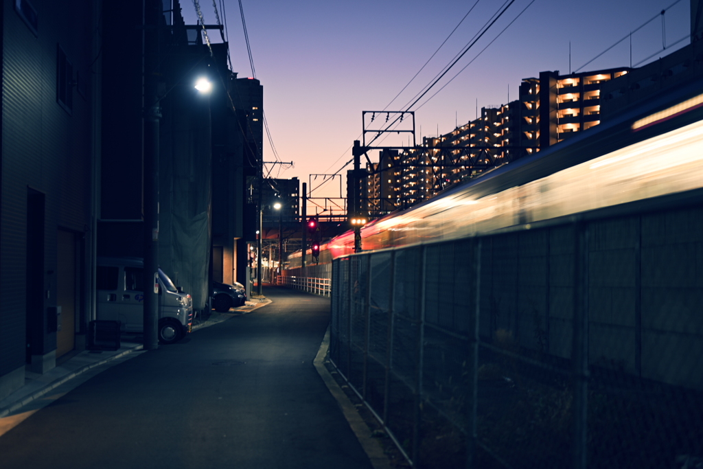 始発電車