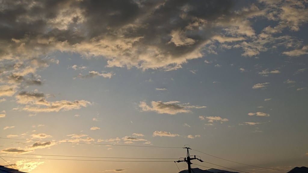 朝の空