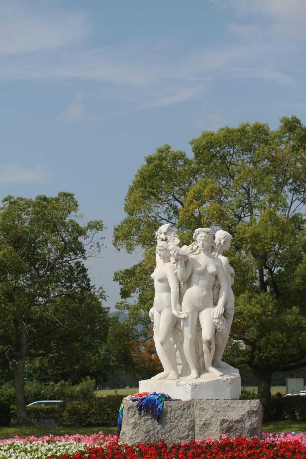 広島の公園のモニュメント　2008/10