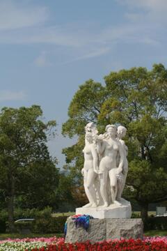 広島の公園のモニュメント　2008/10