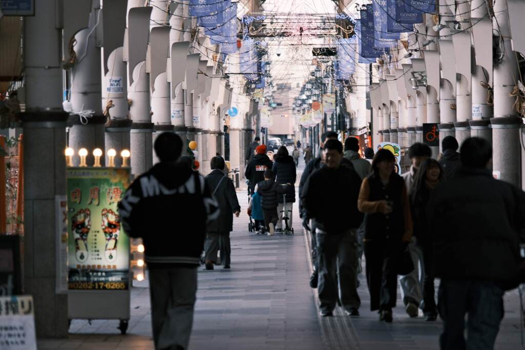 1/4の権堂の通りの人出