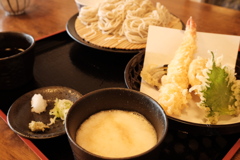 善光寺で、天ざるそば