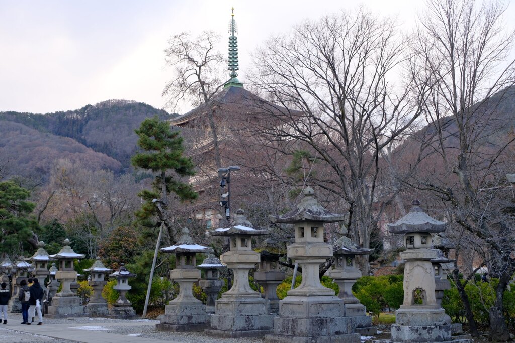 善光寺の裏手側