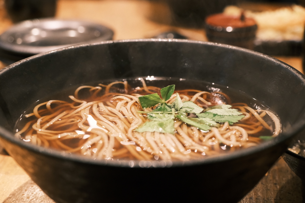 温かいおそばを頂きました。