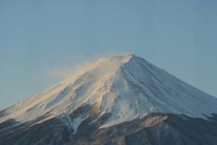 冠雪ある富士山　2011年春先かな？