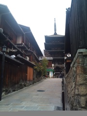 八坂の塔かな　2012/1