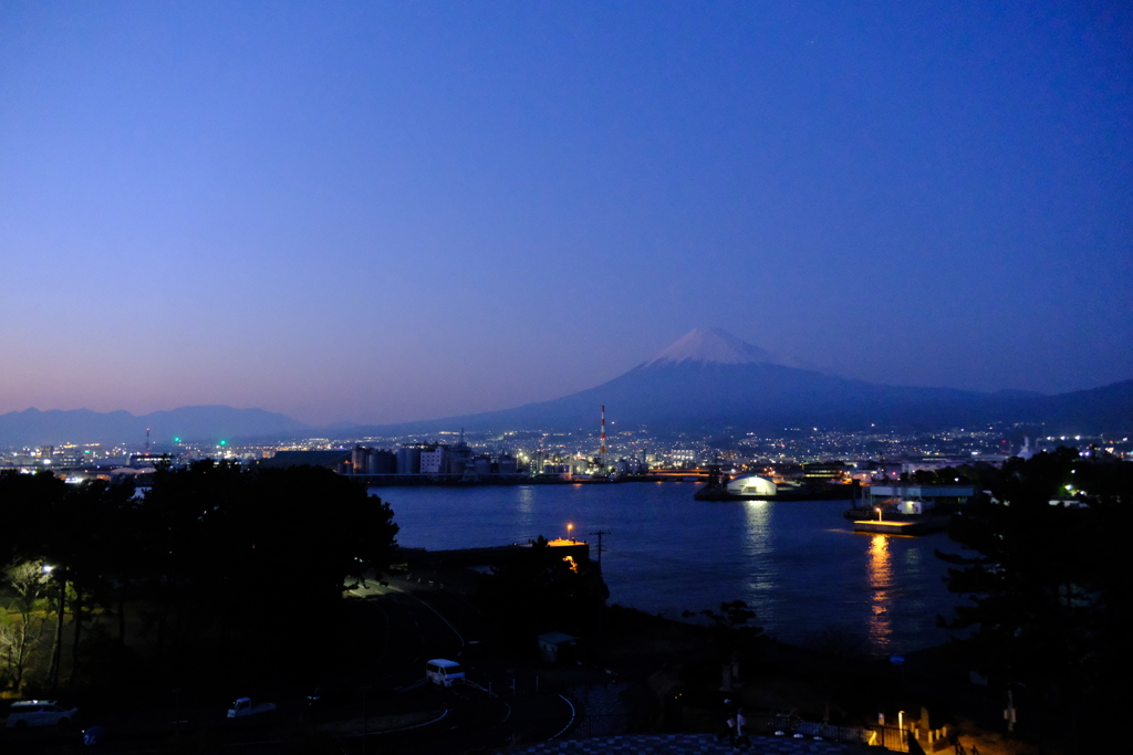夕刻の田子ノ浦