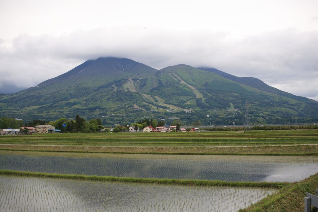 磐梯山かなぁ？！　2010年5月